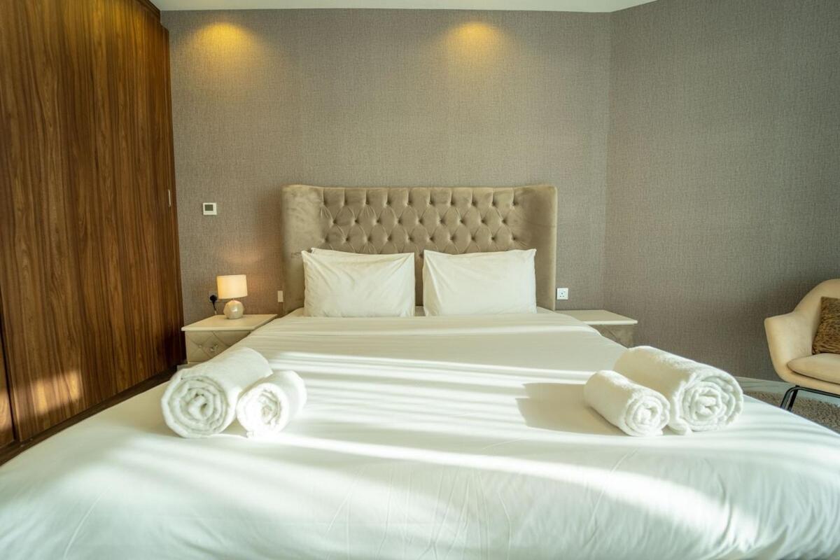 Aws Holiday Homes - Luxurious 2Br In Business Bay Ντουμπάι Εξωτερικό φωτογραφία